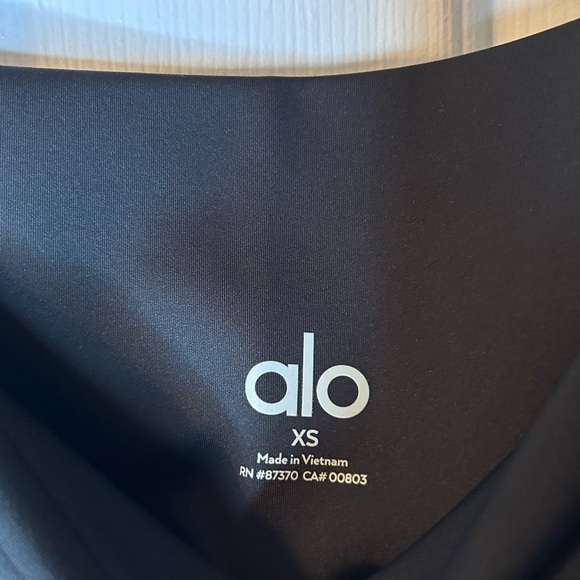 NWT ALO Yoga 5" Airlift Energy Short- Black/ Size X-Small (2-4) - Picture 8 of 10